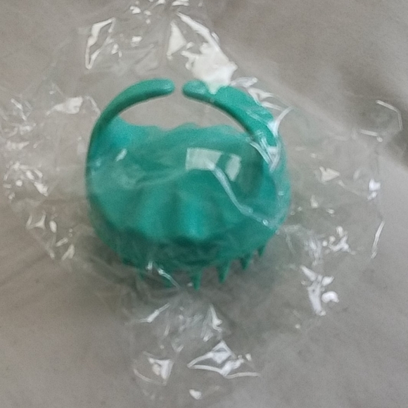 New Silicone Head and Scalp Massager - Picture 7 of 7